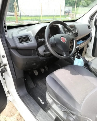 Fiat Doblo cena 28900 przebieg: 132000, rok produkcji 2014 z Szczebrzeszyn małe 191